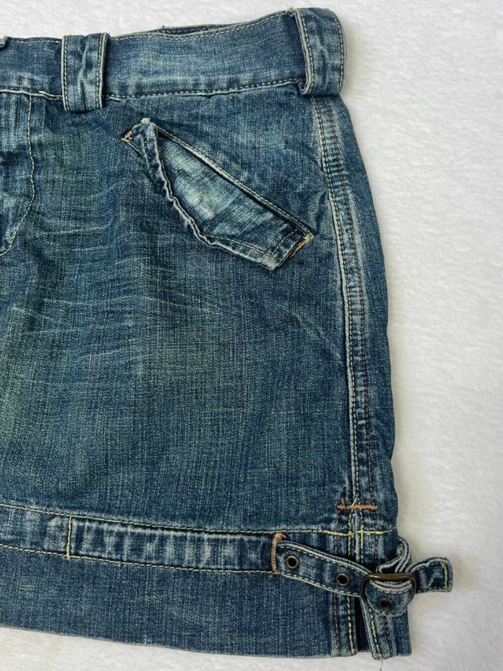 VTG Express y2k Denim Mini Skirt Buckle Utility sz 6 Sexy Going Out Dark Wash - Picture 5 of 8